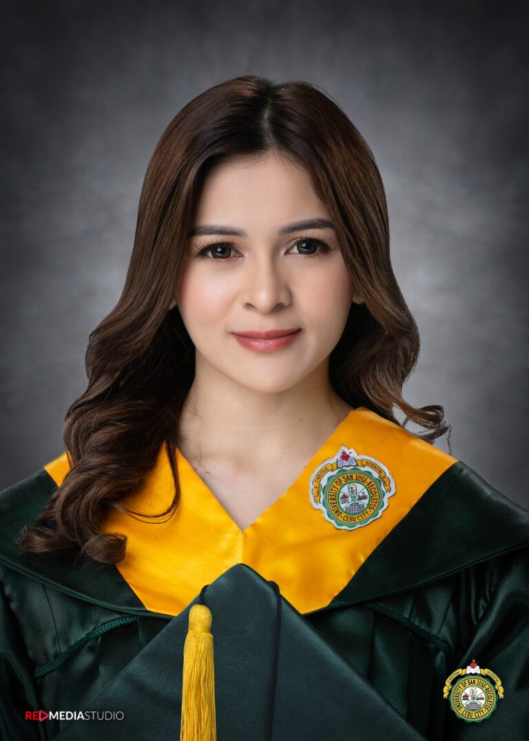Graduation Portraits - Red Media Studio